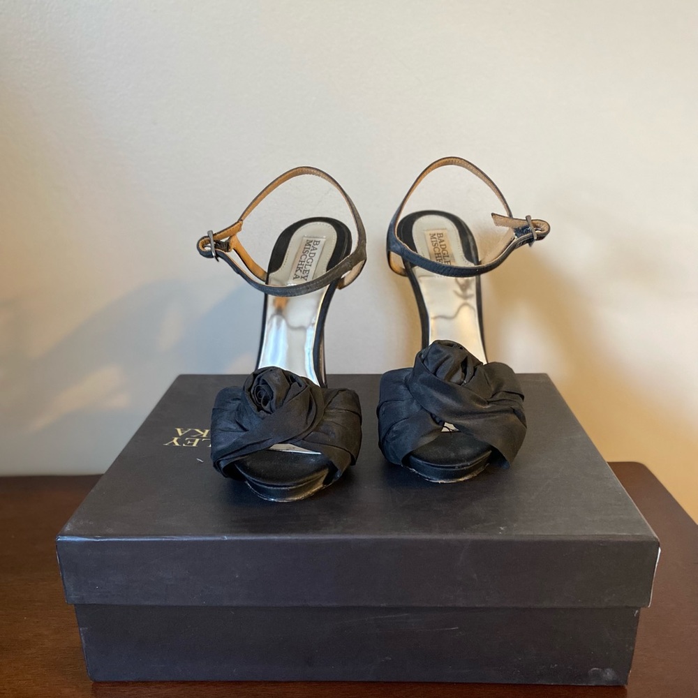 Badgley Mischka Larissa heels in black